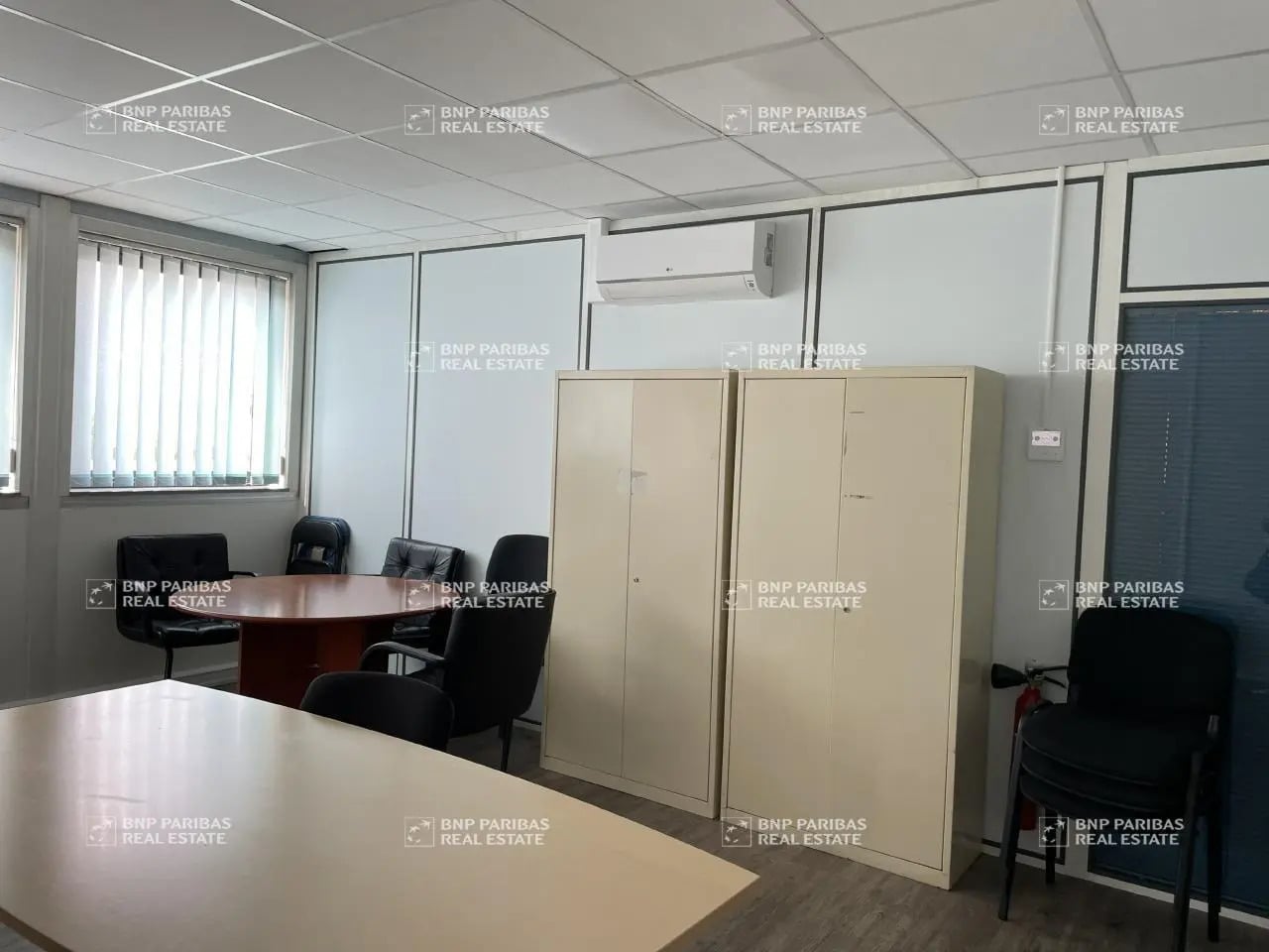 Local d’activités dans Ingré à louer Photo intérieure– Image 1 sur 10