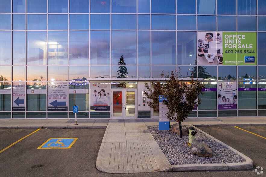 3105-3223 5th Ave NE, Calgary, AB à louer - Photo de l’immeuble – Image 3 sur 26