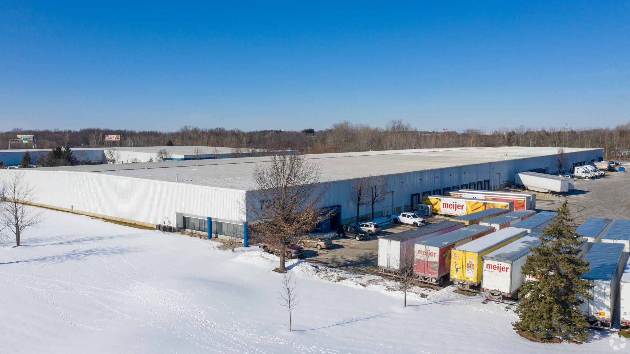 7377 Expressway Ct SW, Grand Rapids, MI à louer Photo principale– Image 1 sur 22