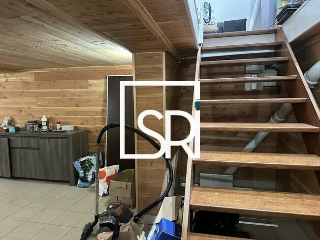 Plus de détails pour Local commercial à louer