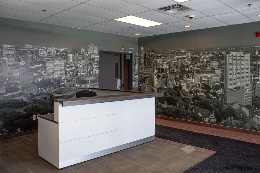 3695 Aut des Laurentides (A-15) Desste E, Laval, QC à louer - Photo de l’immeuble – Image 2 sur 9