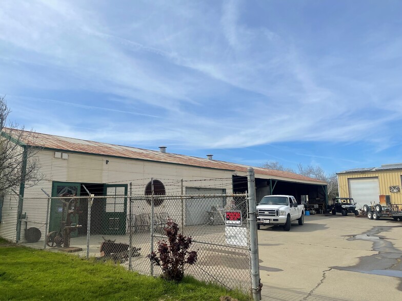 840 W Elm Ave, Coalinga, CA à vendre - Photo de l’immeuble – Image 3 sur 13