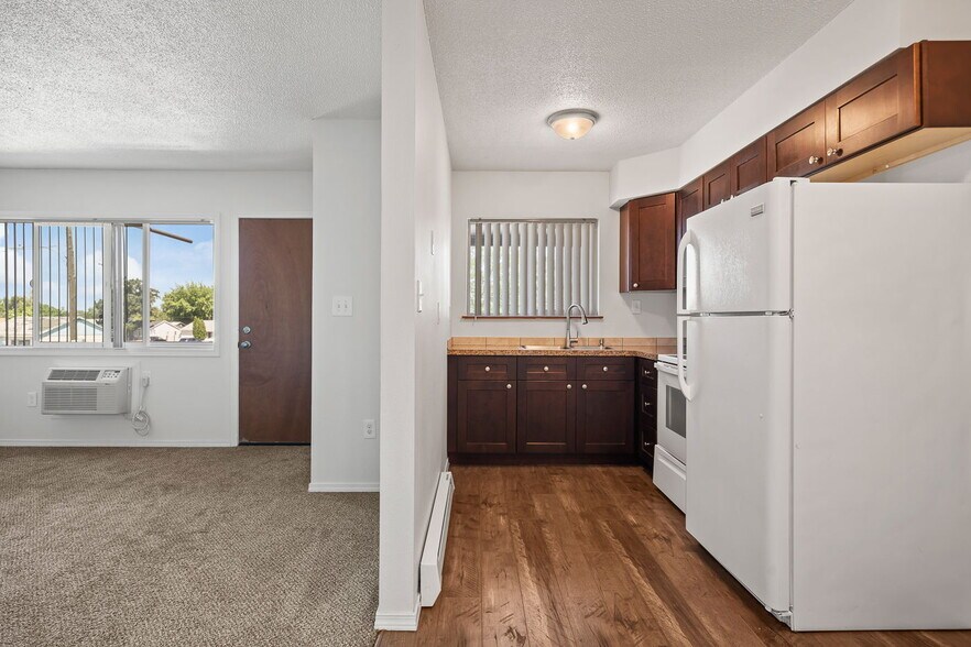 2105 Pullen St, Richland, WA à vendre - Photo de l’immeuble – Image 3 sur 8