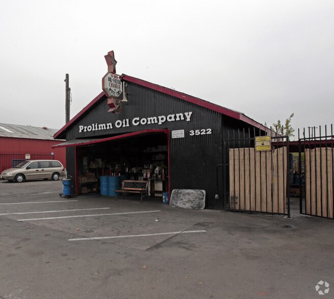 3522 Westminster Ave, Santa Ana, CA à vendre - Photo de l’immeuble – Image 1 sur 2