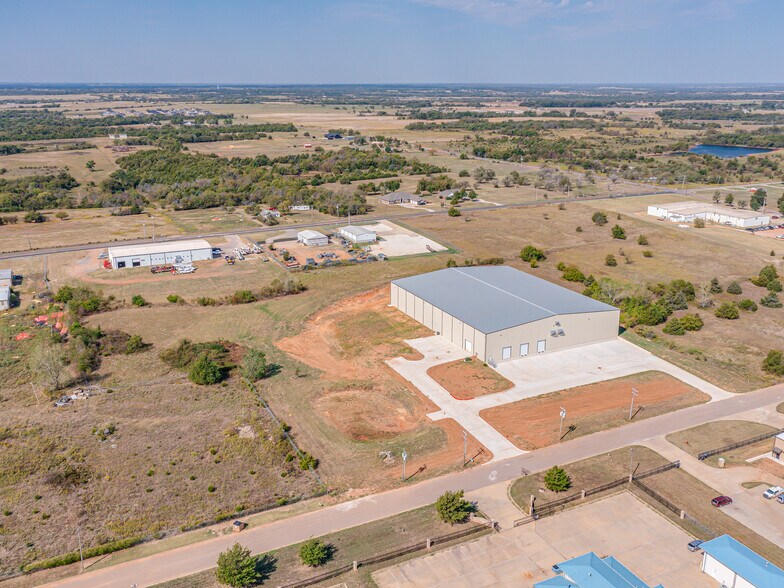 8032 Industrial Dr, Shawnee, OK à vendre - Photo de l’immeuble – Image 3 sur 11
