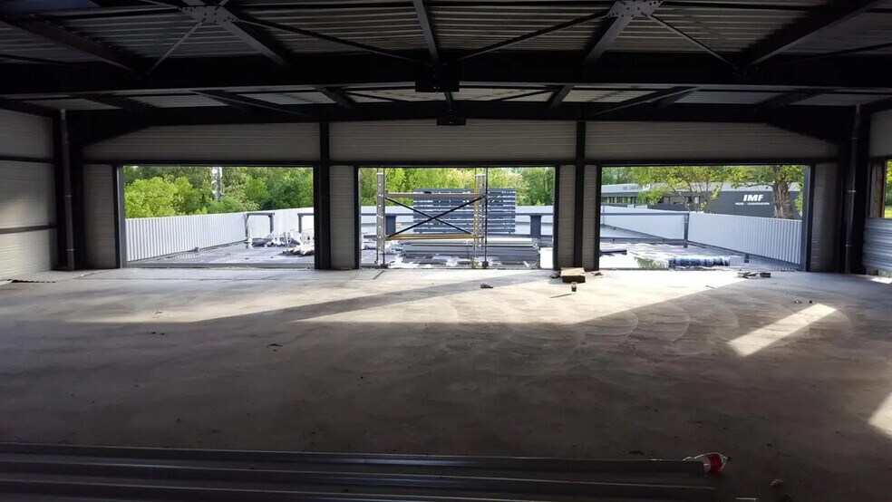 Local commercial dans Saint-Ismier à vendre - Photo de la construction – Image 3 sur 8