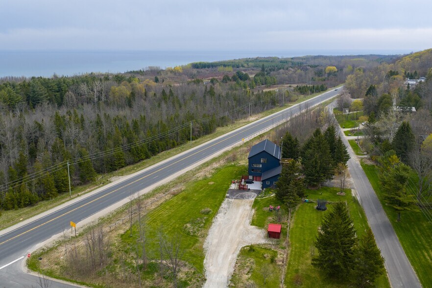 121 Old Highway 26, Meaford, ON à vendre - Photo principale – Image 1 sur 18