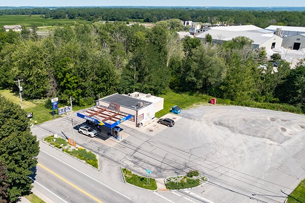 38 Auburn Rd, Seneca Falls, NY à vendre - Photo de l’immeuble – Image 2 sur 2