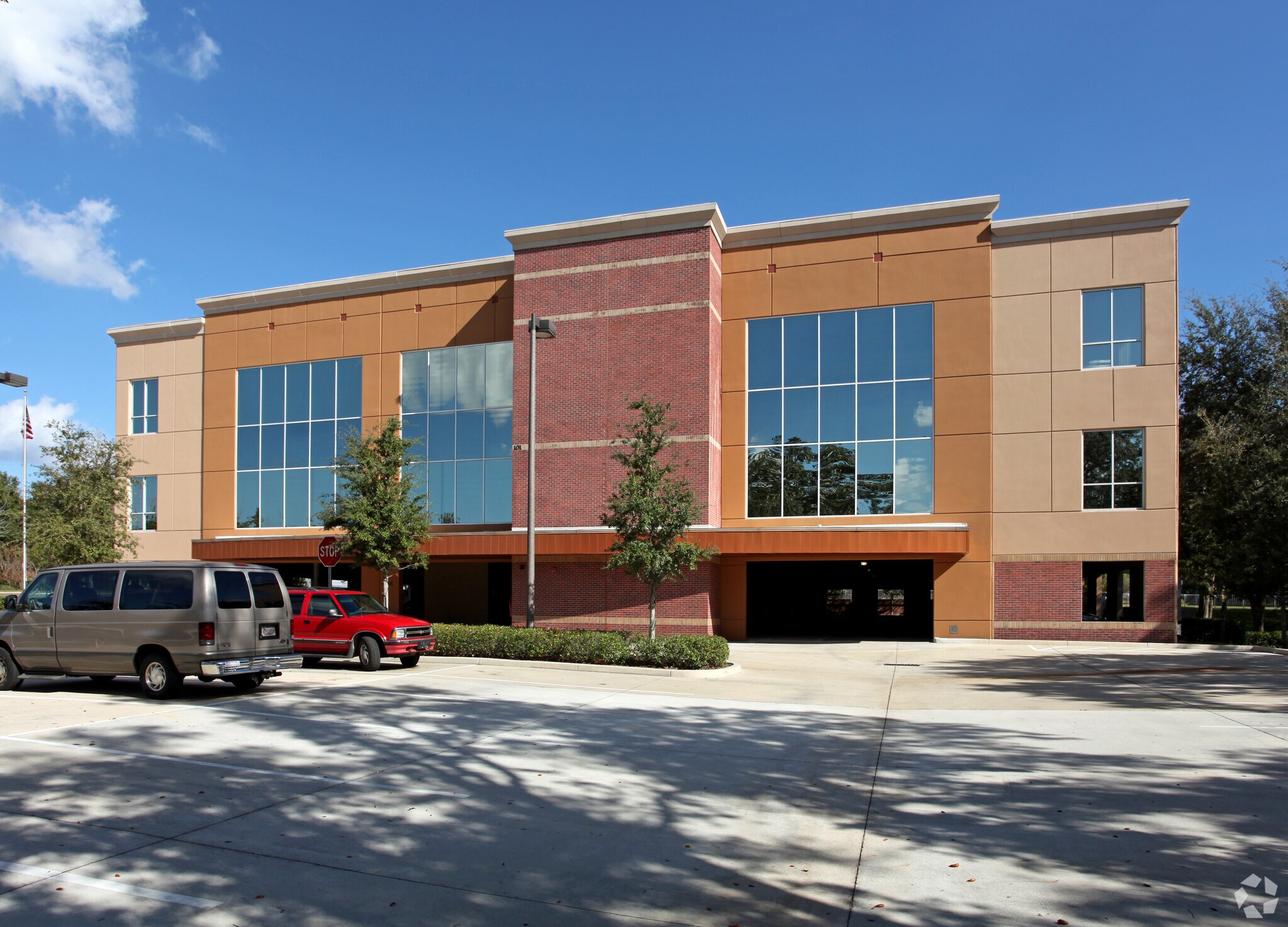 101 Commerce St, Lake Mary, FL à louer Photo principale– Image 1 sur 5