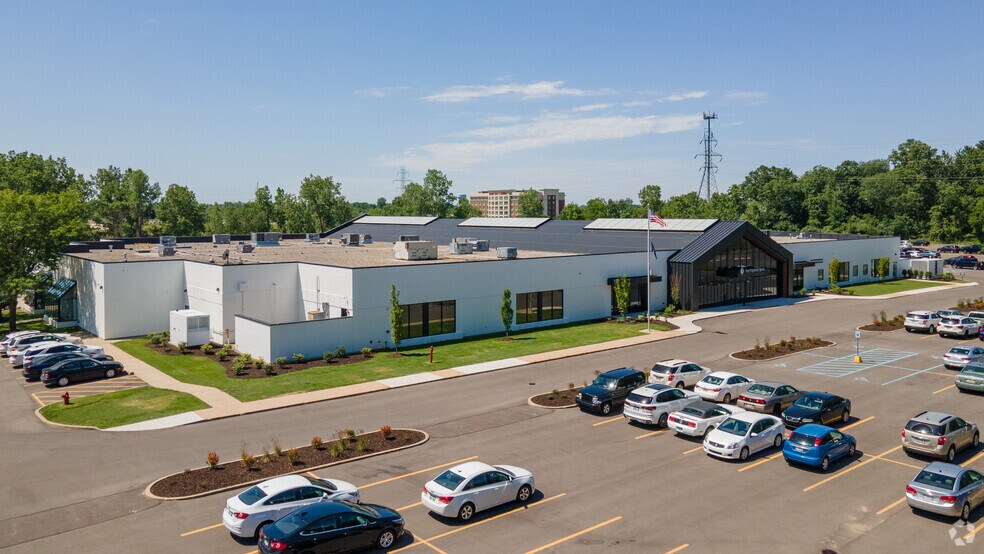 5303 28th Ct SE, Grand Rapids, MI à louer - Photo principale – Image 1 sur 5