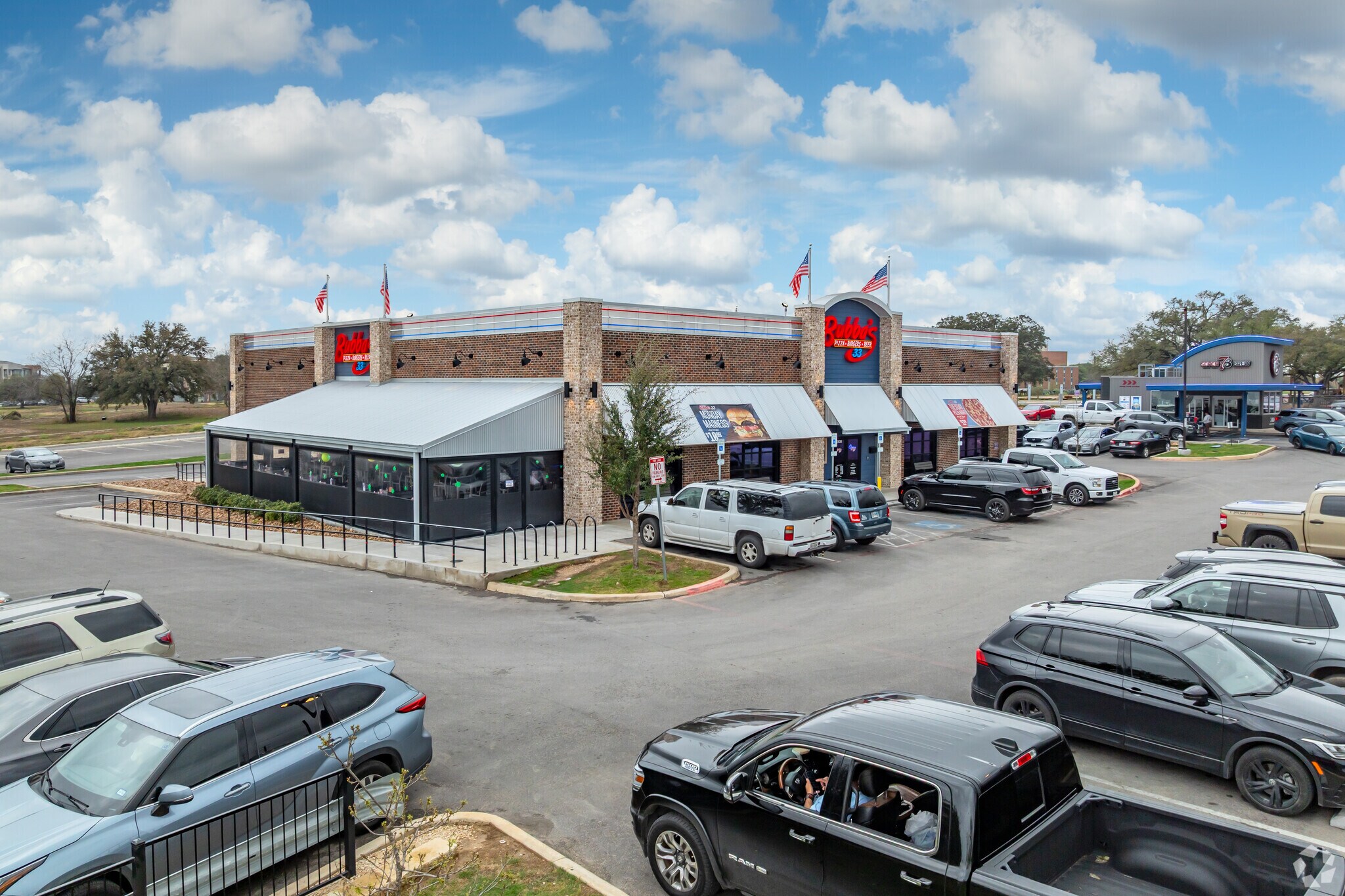 2638 Southeast Military Dr, San Antonio, TX à vendre Photo principale– Image 1 sur 20