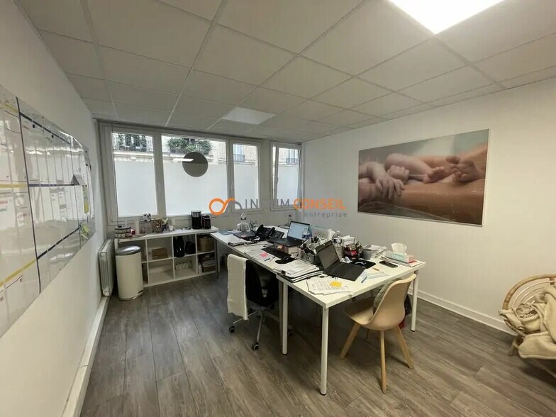 Bureau dans Neuilly-sur-Seine à louer - Photo de l’immeuble – Image 2 sur 9