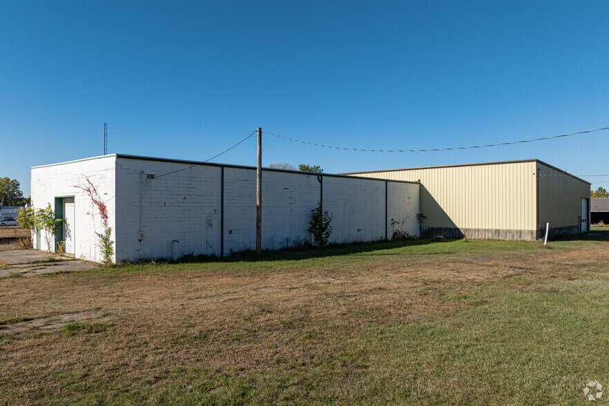 70 Homer Dr, Coldwater, MI à vendre - Photo de l’immeuble – Image 3 sur 19