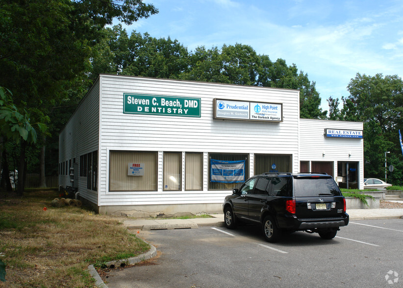 640 Lacey Rd, Forked River, NJ à louer - Photo de l’immeuble – Image 2 sur 13