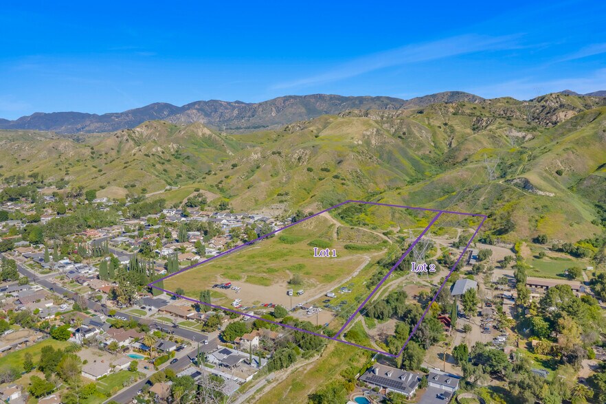 11326 Wheatland Ave, Sylmar, CA à vendre - Photo de l’immeuble – Image 1 sur 20