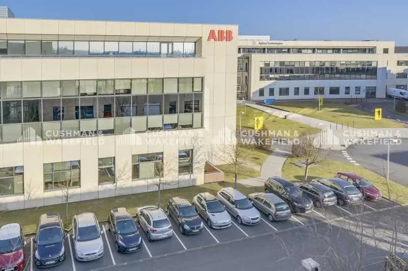 3 Avenue Du Canada, Les Ulis à louer - Photo de l’immeuble – Image 2 sur 11