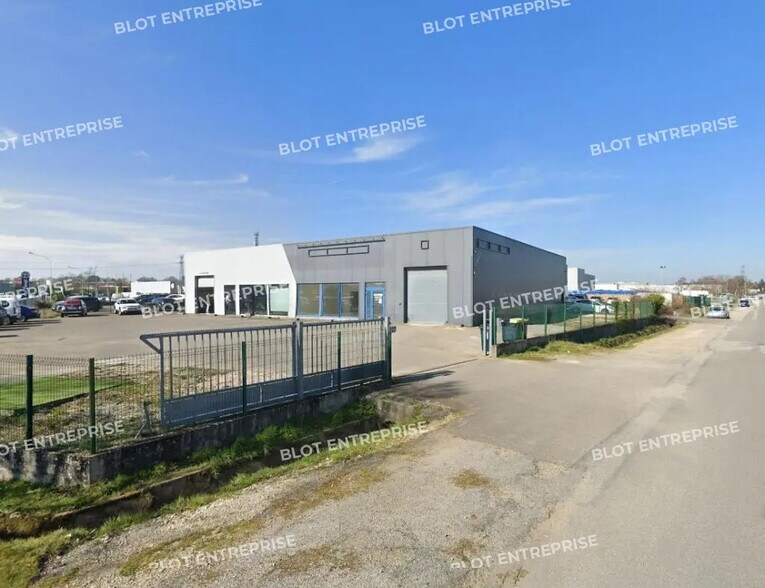 Local commercial dans Lanester à louer - Photo de l’immeuble – Image 1 sur 4