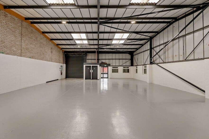 Westbrook Rd, Manchester à louer - Photo de l’immeuble – Image 3 sur 9