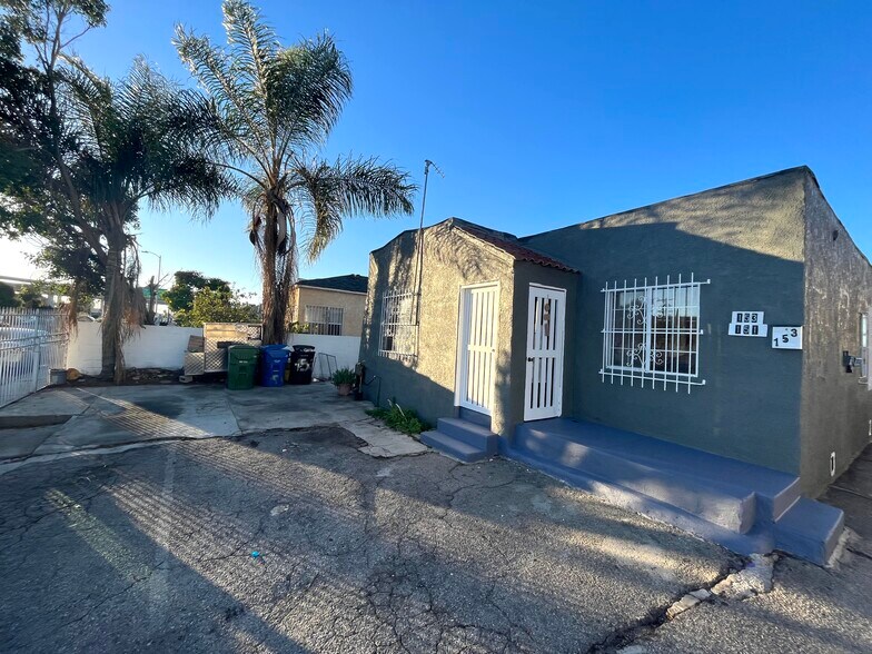 151 W Imperial Hwy, Los Angeles, CA à vendre - Photo de l’immeuble – Image 2 sur 16
