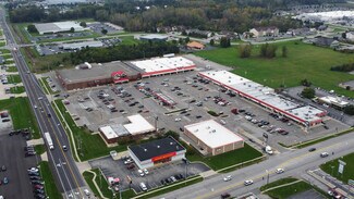 Plus de détails pour 1003-1047 W 7th St, Auburn, IN - Local commercial à louer