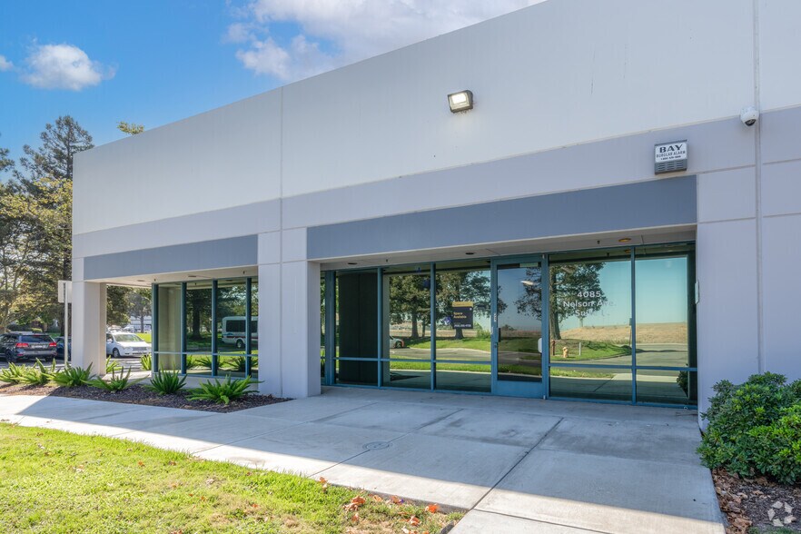 4085 Nelson Ave, Concord, CA à louer - Photo de l’immeuble – Image 3 sur 26