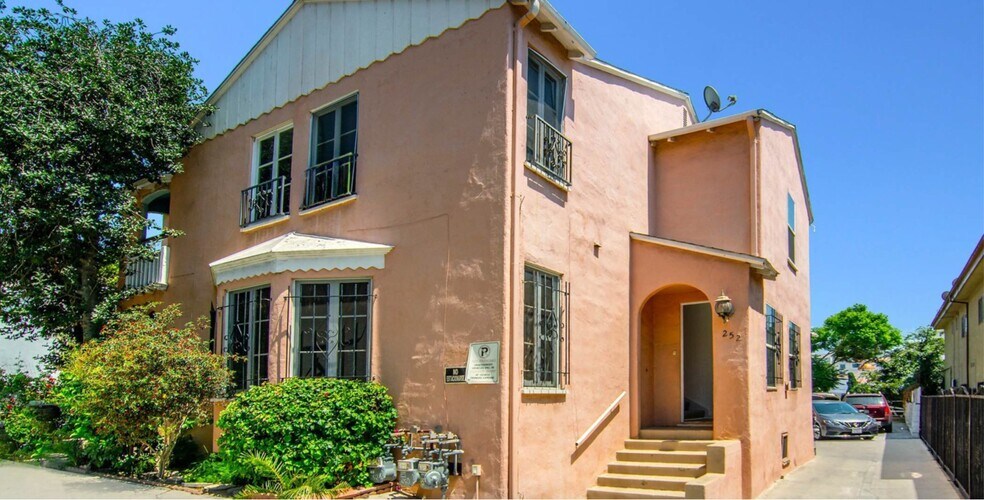 250 S Carondelet St, Los Angeles, CA à vendre - Photo de l’immeuble – Image 1 sur 3