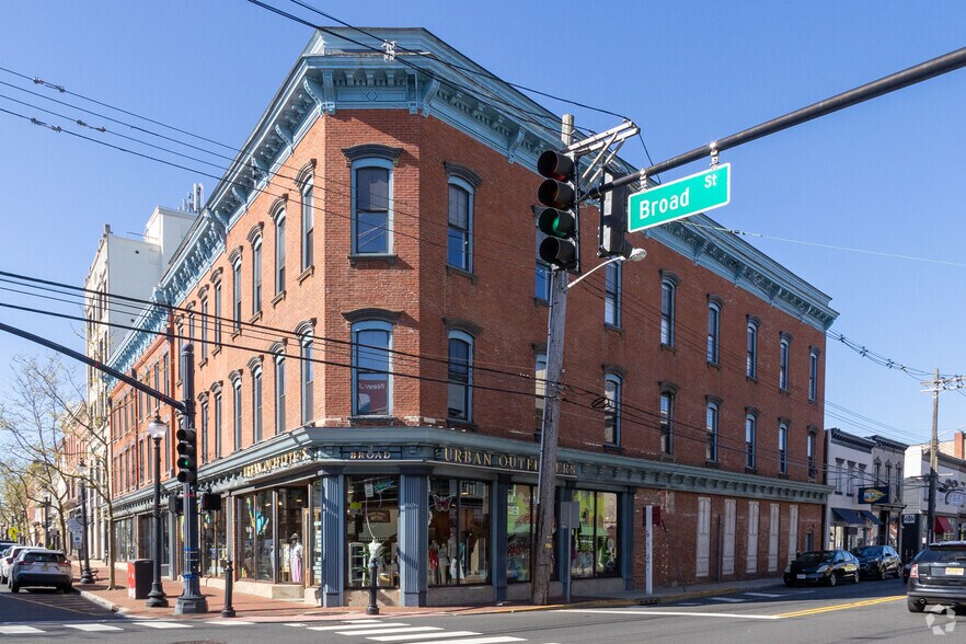 2-10 Broad St, Red Bank, NJ à louer - Photo de l’immeuble – Image 2 sur 16