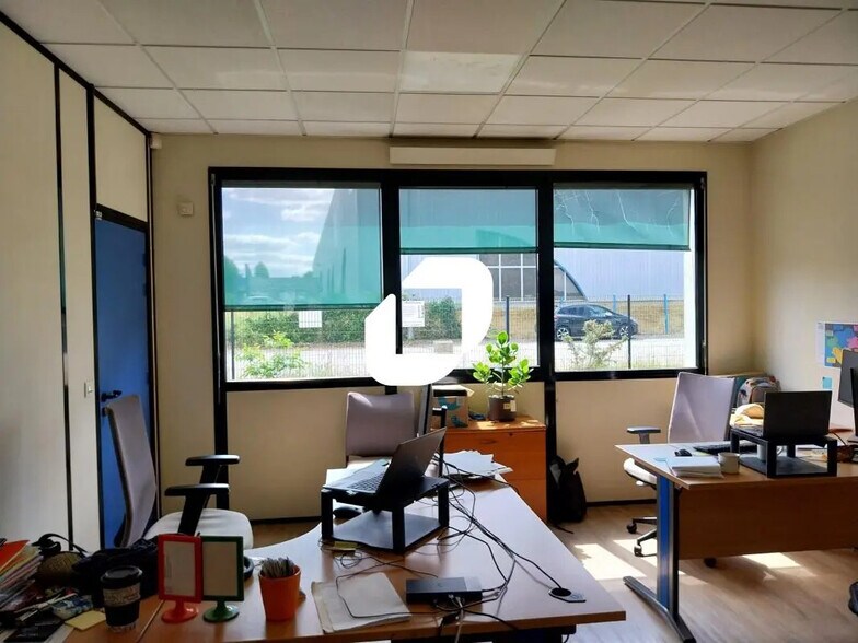 Bureau dans Carquefou à louer - Photo de l’immeuble – Image 3 sur 11