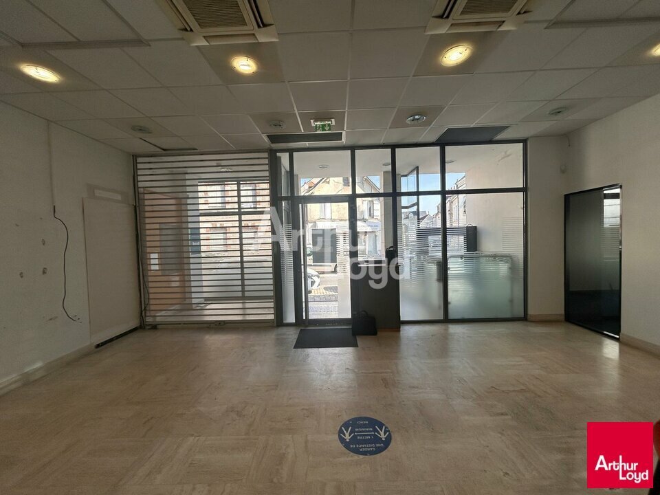 Local commercial dans Romorantin Lanthenay à vendre Photo intérieure– Image 1 sur 6