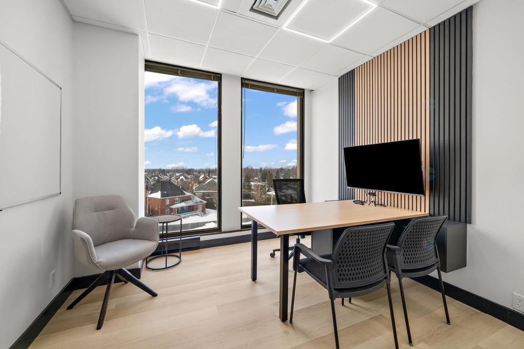 3131 Boul de la Concorde E, Laval, QC à louer Photo intérieure– Image 1 sur 1