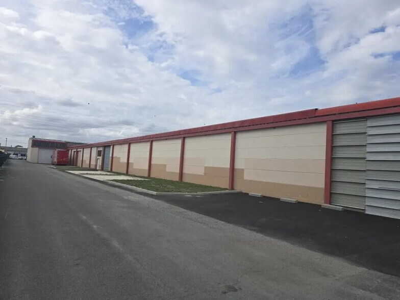 Local d’activités dans Mérignac à louer - Photo de l’immeuble – Image 2 sur 4