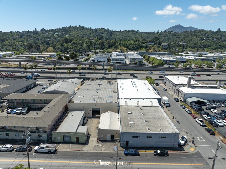 717 Francisco Blvd E, San Rafael, CA à vendre - Photo de l’immeuble – Image 3 sur 7
