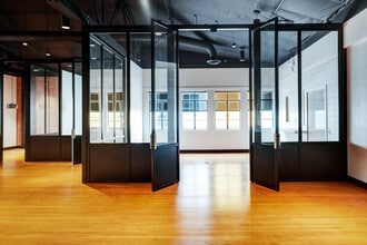 200-208 N Broadway, Santa Ana, CA à louer Photo intérieure– Image 1 sur 12