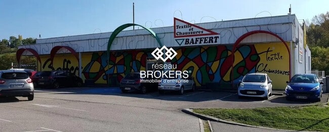 Plus de détails pour Local commercial à vendre