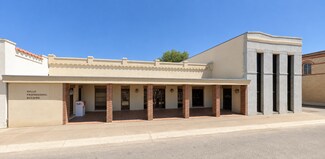 Plus de détails pour 1615 Avenue K, Hondo, TX - Bureau à vendre