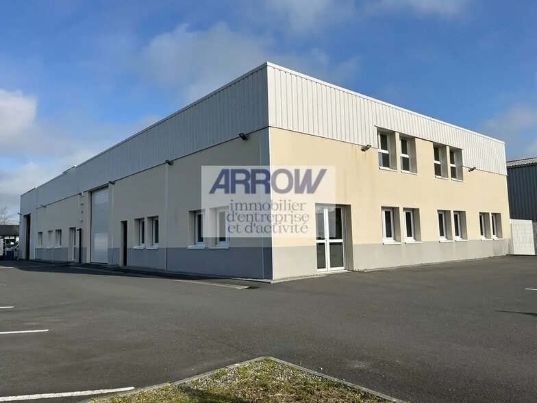 Local d’activités dans Treillières à louer - Photo de l’immeuble – Image 1 sur 4