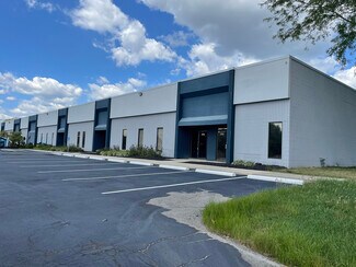 Plus de détails pour 8716-8768 E 33rd St, Indianapolis, IN - Industriel/Logistique à louer