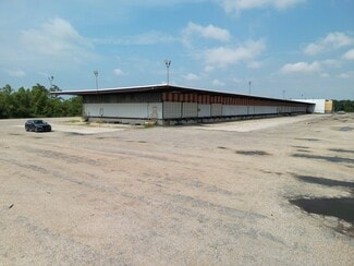 Plus de détails pour 12170 Old Gentilly Rd, New Orleans, LA - Industriel/Logistique à louer