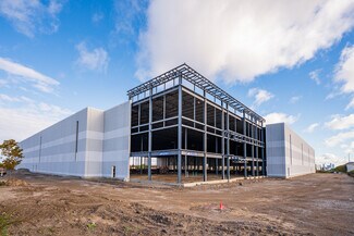 Plus de détails pour 350 Zenway Blvd, Vaughan, ON - Industriel/Logistique à louer