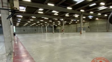 Bureau dans Tremblay-en-France à louer Photo intérieure– Image 2 sur 4