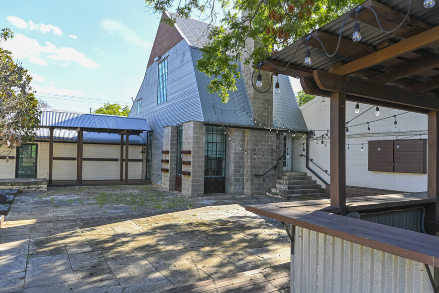 1818 W 35th St, Austin, TX à louer - Photo de l’immeuble – Image 2 sur 2