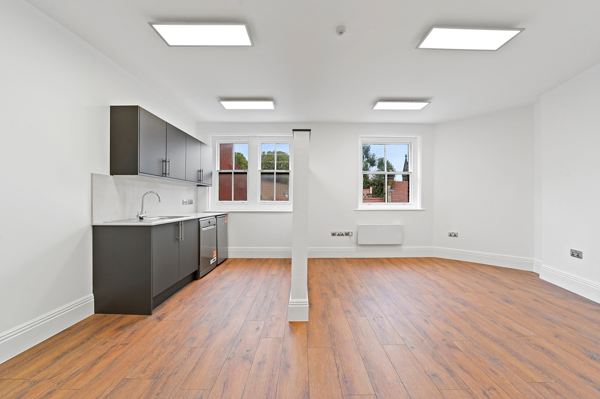 94 Kensington High St, Londres à louer Photo intérieure– Image 1 sur 19