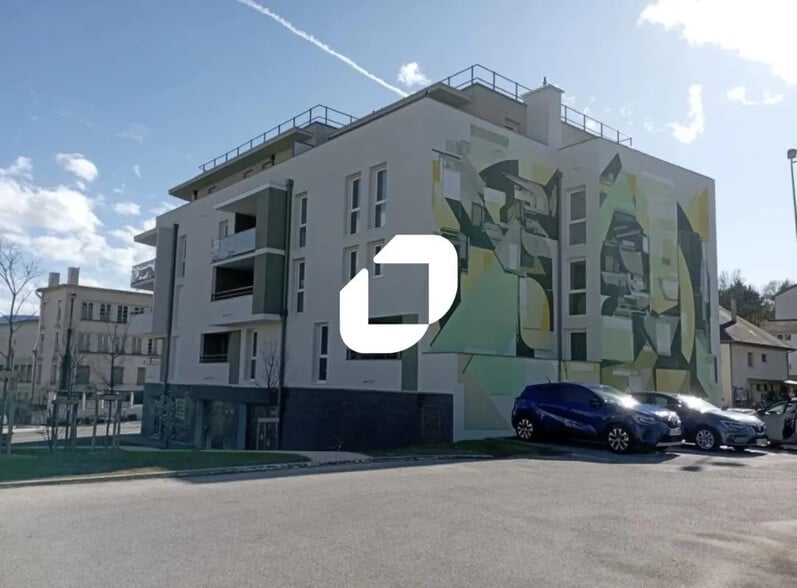 Local commercial dans Voiron à louer - Photo de l’immeuble – Image 3 sur 8