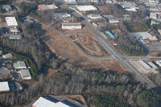 2840 Trotters Pky, Alpharetta, GA à vendre - Photo de l’immeuble – Image 2 sur 2