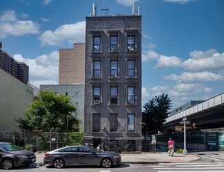 Plus de détails pour 100 E 123rd St, New York, NY - Logement à vendre