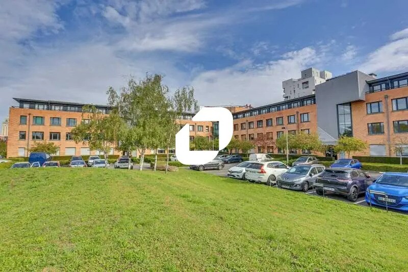 Bureau dans Évry-Courcouronnes à vendre Photo de l’immeuble– Image 1 sur 7