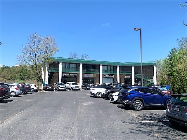 4134 E Joppa Rd, Perry Hall, MD à louer - Photo de l’immeuble – Image 2 sur 19