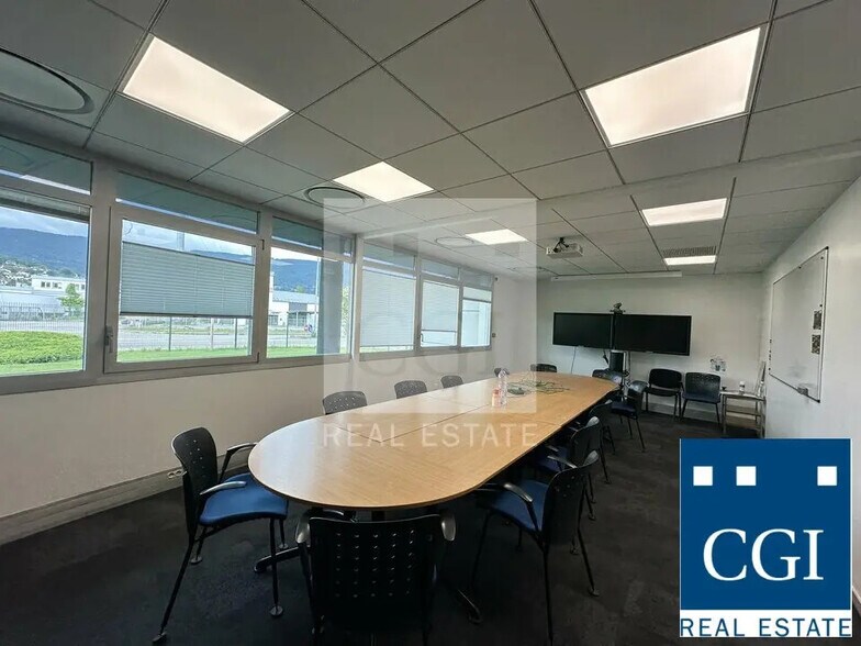 Bureau dans La Motte-Servolex à louer - Photo de l’immeuble – Image 3 sur 9