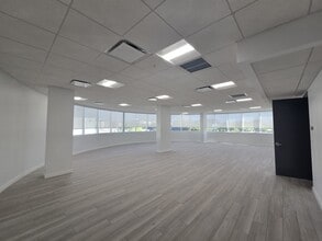 500 N Dixie Hwy, Hallandale Beach, FL à louer Photo intérieure– Image 2 sur 3