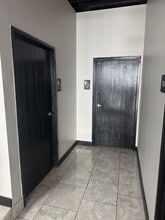 45617-45721 Hayes Rd, Shelby Township, MI à louer Photo intérieure– Image 2 sur 4
